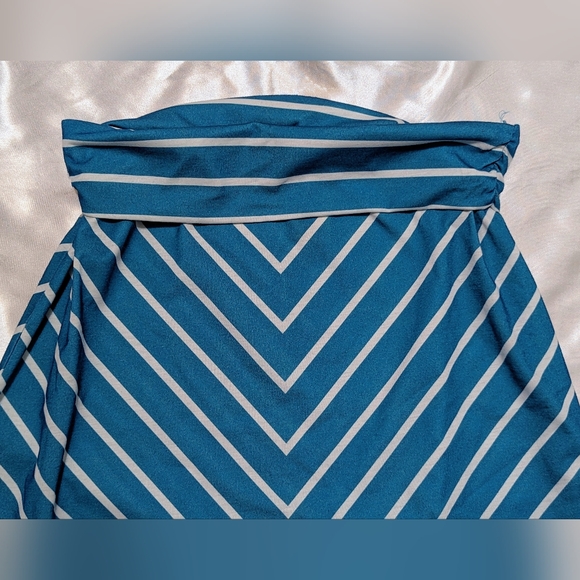 Faded Glory Women's Medium Blue & White Open A-Line Long Maxi Summer Skirt - Picture 4 of 8